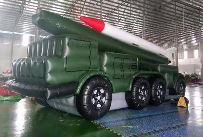 排浦镇小型导弹车